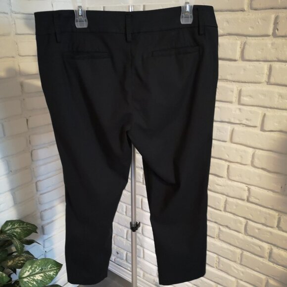 Anne Taylor Loft Marisa Ladies Straight Leg Black Capri Length Pants - Picture 2 of 8